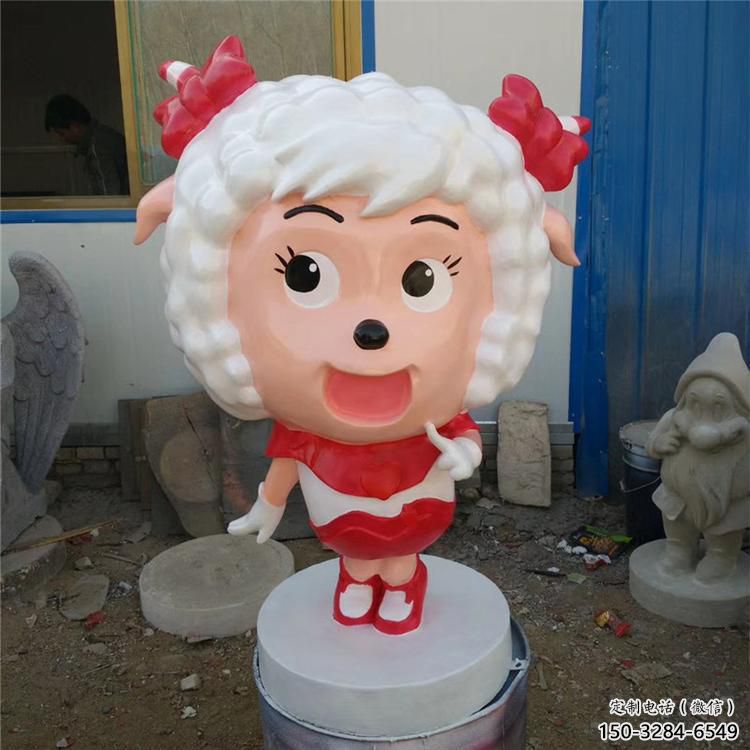 喜羊羊雕塑廠家，卡通動漫雕塑小品，玻璃鋼彩繪工藝