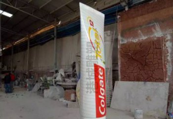 牙膏雕塑廠家，城市廣場宣傳雕塑，玻璃鋼仿真牙膏雕塑廠