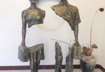 售樓處旅行者雕塑 商業(yè)街雕塑 空心人擺件
