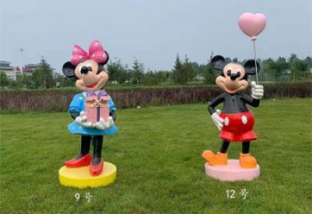 唐老鴨雕塑效果圖 景觀校園卡通雕塑 商業街動漫雕塑