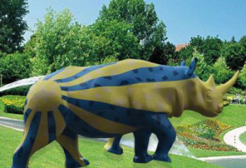 廣場(chǎng)犀牛雕塑，動(dòng)物歐式雕塑，彩繪玻璃鋼雕塑工藝