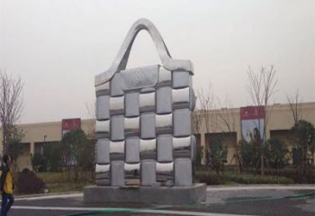 黔江景觀背包雕塑優選，陸地擺件，園林不銹鋼背包雕塑供應